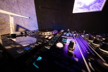 CDJ2000NXS2 close up