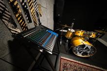 Raum 6 Mixing desk