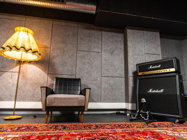 Room 14 - Pro