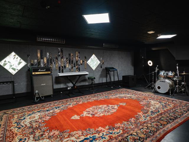 Room 8 - Premium
