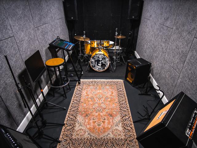 Room 18 - Basic