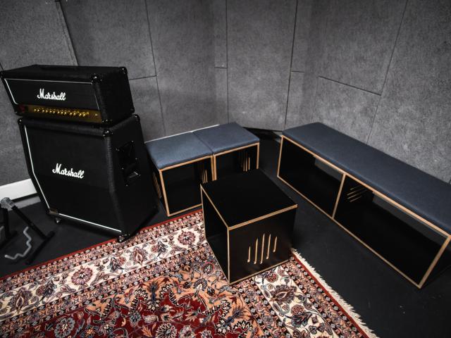 Room 4 - Pro